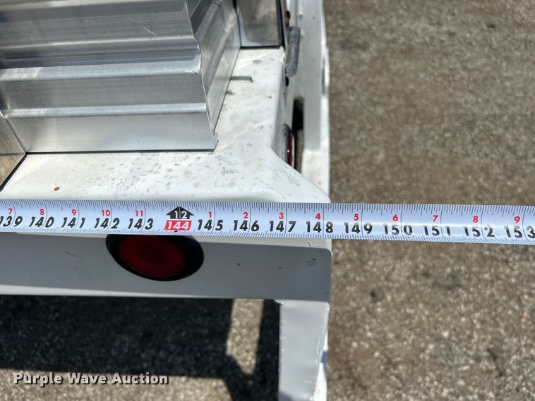 image for item EG0919 2008 Chevrolet  Silverado 3500HD flatbed pickup truck