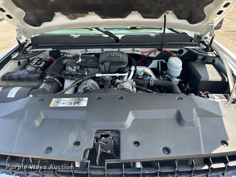 image for item EG0919 2008 Chevrolet  Silverado 3500HD flatbed pickup truck