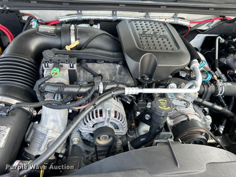 image for item EG0919 2008 Chevrolet  Silverado 3500HD flatbed pickup truck