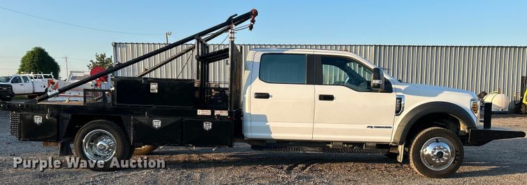 image for item EG0928 2019 Ford F550 Super Duty Crew Cab winch truck