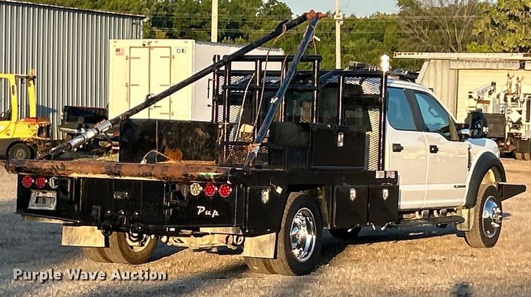 image for item EG0928 2019 Ford F550 Super Duty Crew Cab winch truck