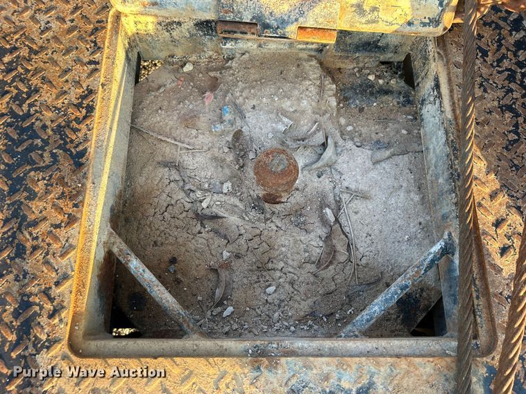 image for item EG0928 2019 Ford F550 Super Duty Crew Cab winch truck