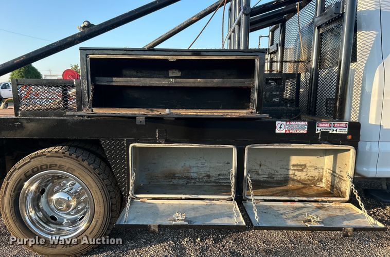 image for item EG0928 2019 Ford F550 Super Duty Crew Cab winch truck