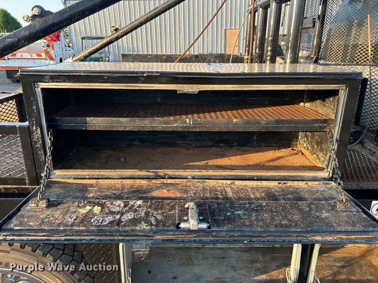 image for item EG0928 2019 Ford F550 Super Duty Crew Cab winch truck