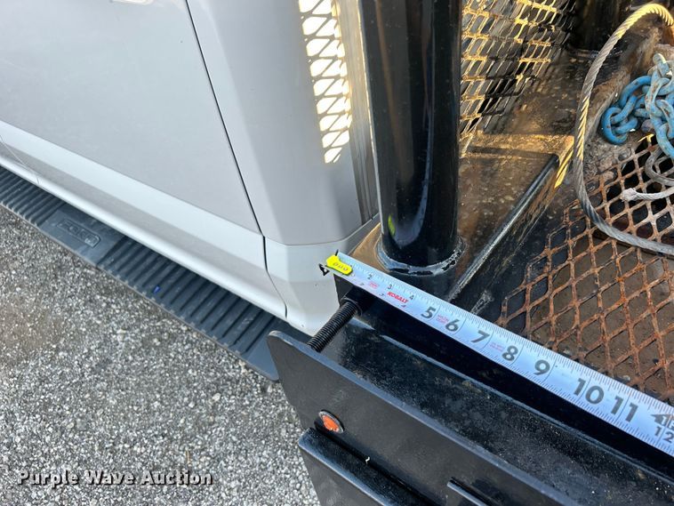 image for item EG0928 2019 Ford F550 Super Duty Crew Cab winch truck