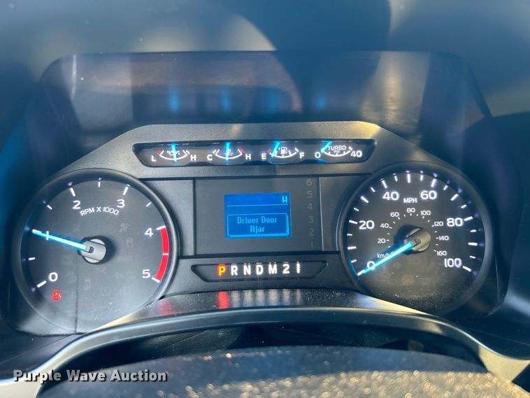 image for item EG0928 2019 Ford F550 Super Duty Crew Cab winch truck