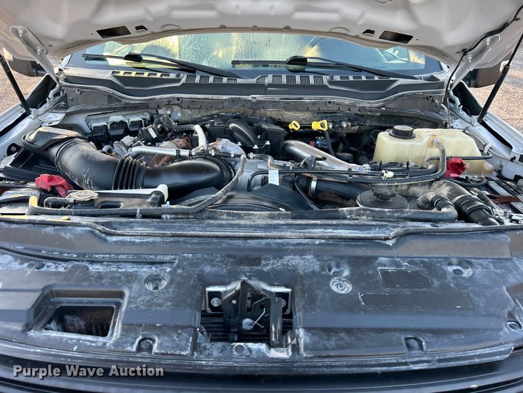 image for item EG0928 2019 Ford F550 Super Duty Crew Cab winch truck