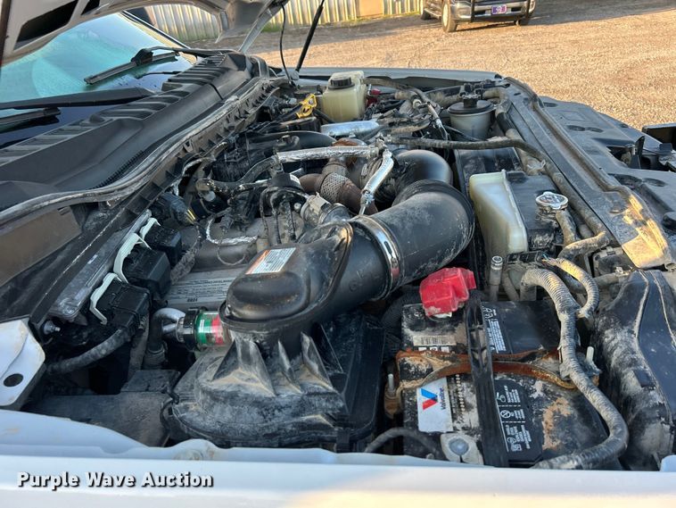 image for item EG0928 2019 Ford F550 Super Duty Crew Cab winch truck