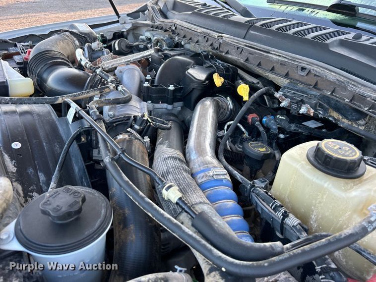 image for item EG0928 2019 Ford F550 Super Duty Crew Cab winch truck