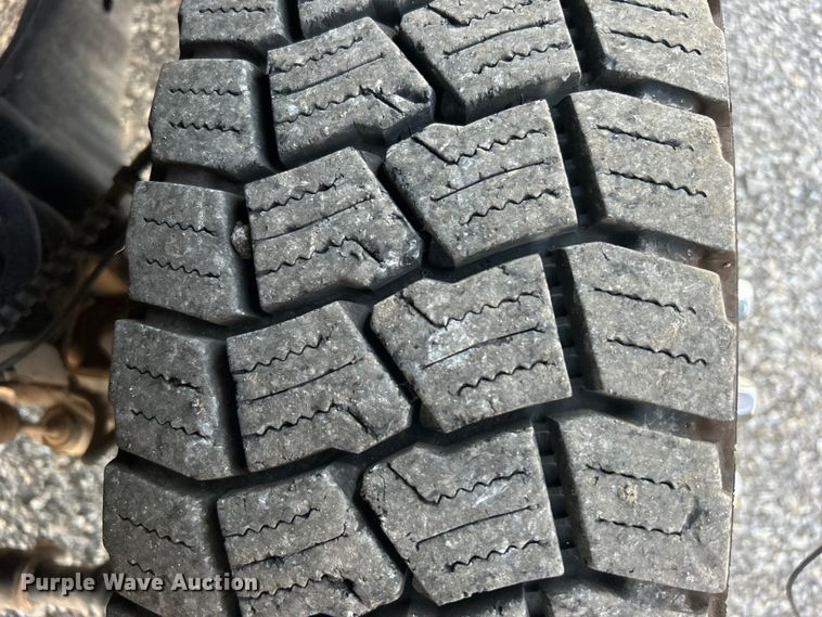 image for item EG0928 2019 Ford F550 Super Duty Crew Cab winch truck