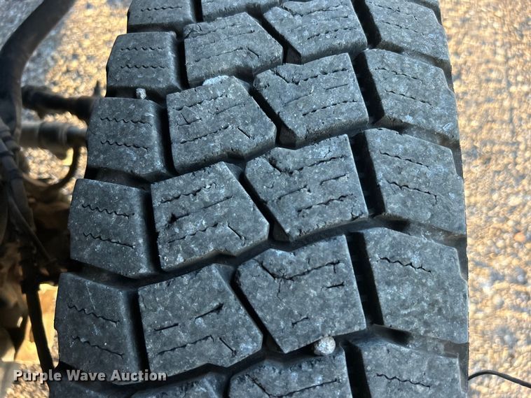 image for item EG0928 2019 Ford F550 Super Duty Crew Cab winch truck