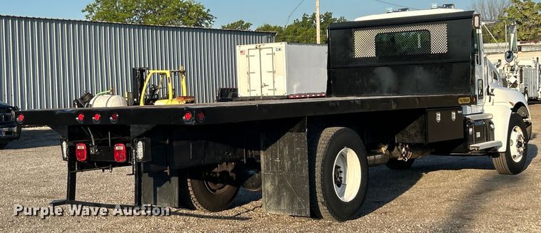 image for item EG0929 2013 Kenworth  T370 flatbed truck