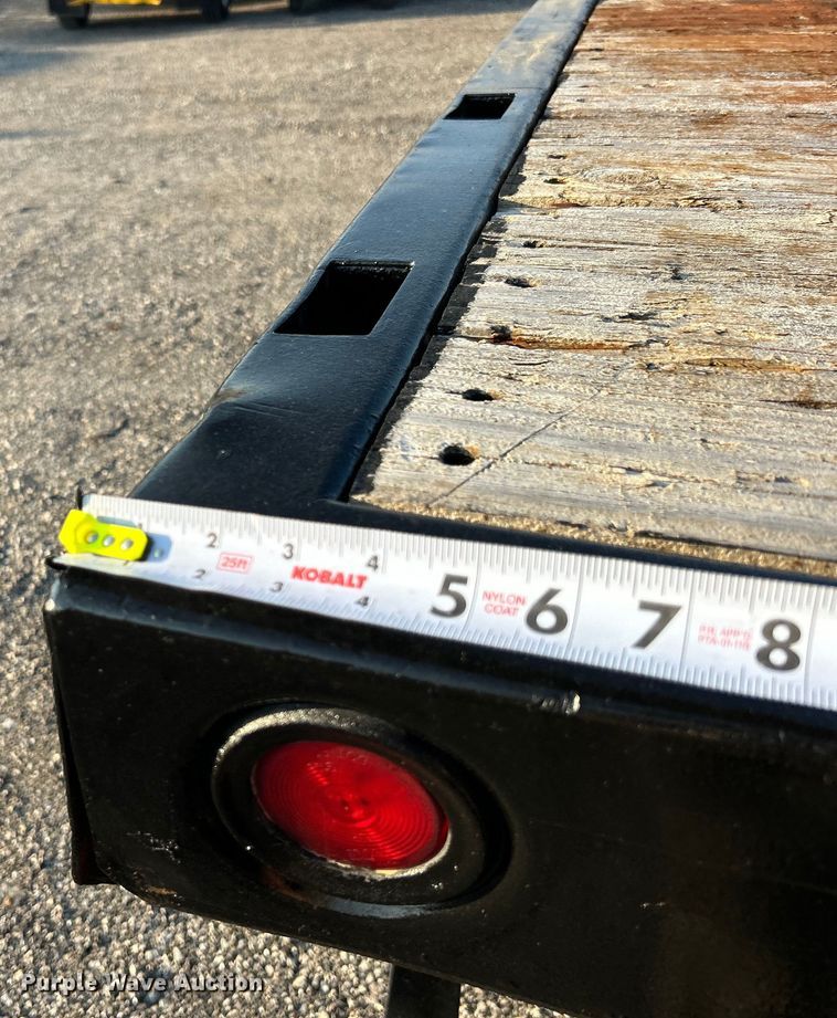 image for item EG0929 2013 Kenworth  T370 flatbed truck