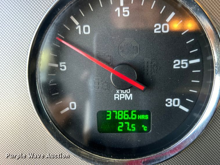 image for item EG0929 2013 Kenworth  T370 flatbed truck