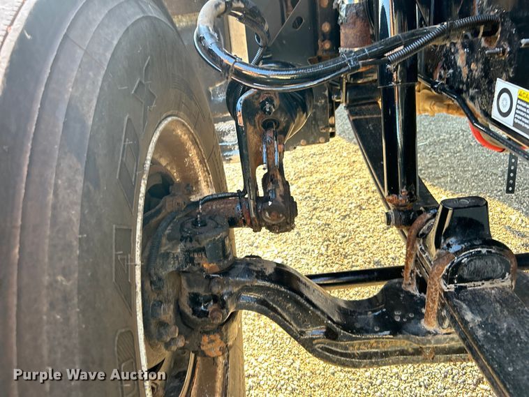 image for item EG0929 2013 Kenworth  T370 flatbed truck