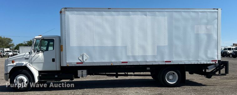 image for item EG0937 2002 Freightliner  FL70 box truck