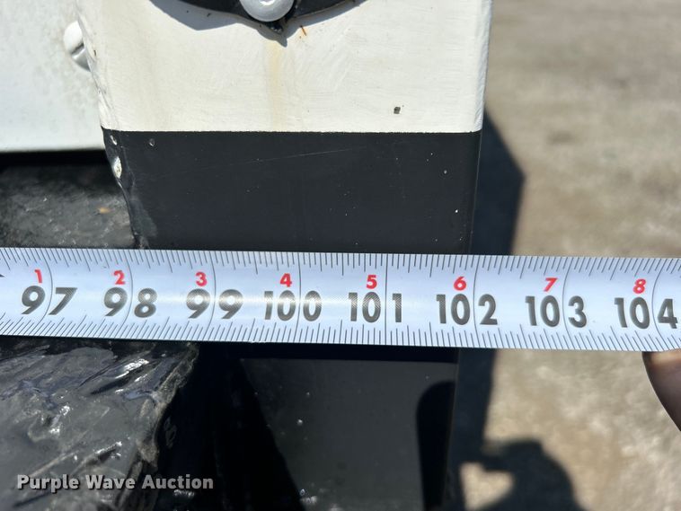 image for item EG0937 2002 Freightliner  FL70 box truck