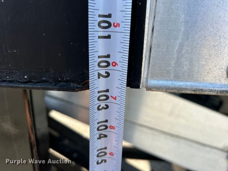 image for item EG0937 2002 Freightliner  FL70 box truck