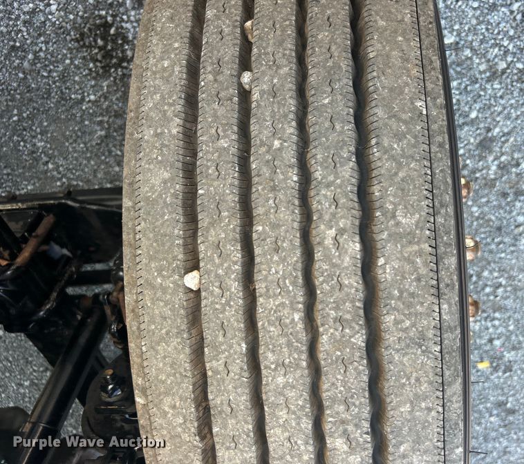 image for item EG0937 2002 Freightliner  FL70 box truck