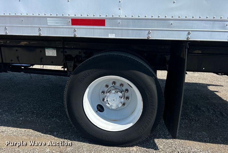 image for item EG0937 2002 Freightliner  FL70 box truck