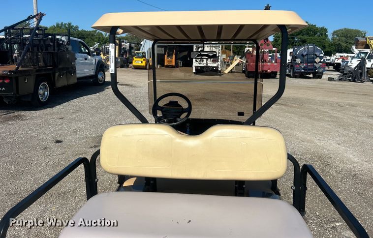 image for item EG0946 2014 EZ-Go TXT golf cart