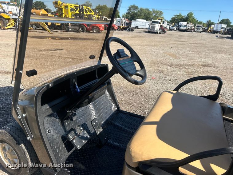 image for item EG0946 2014 EZ-Go TXT golf cart