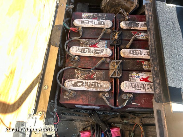 image for item EG0946 2014 EZ-Go TXT golf cart