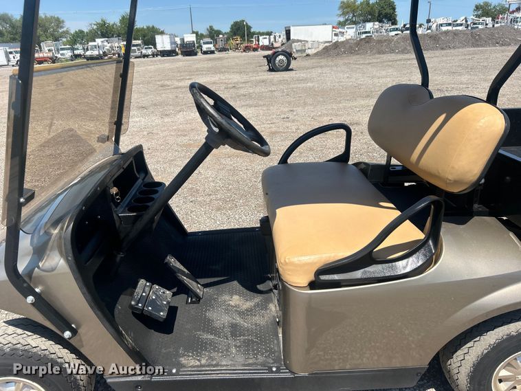 image for item EG0950 2014 EZ-Go TXT golf cart