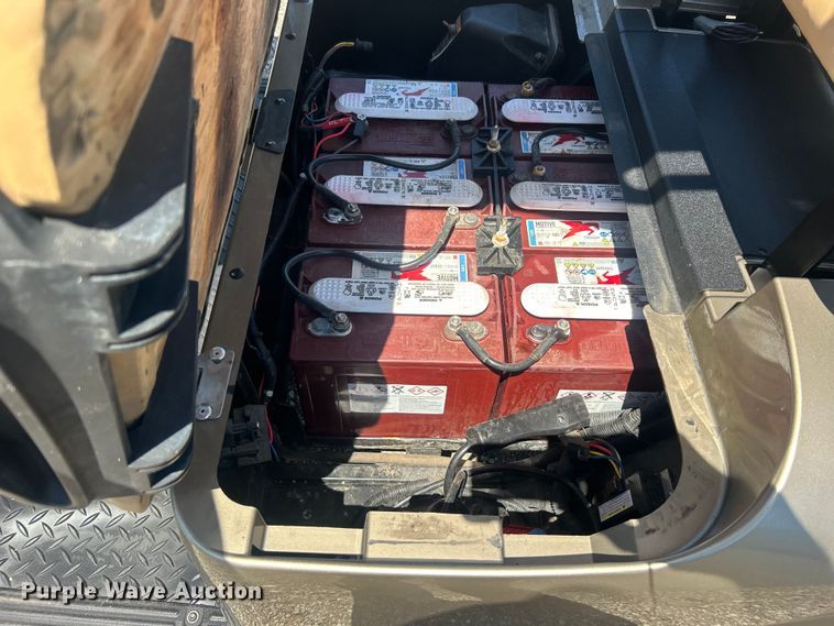 image for item EG0951 2014 EZ-Go TXT golf cart