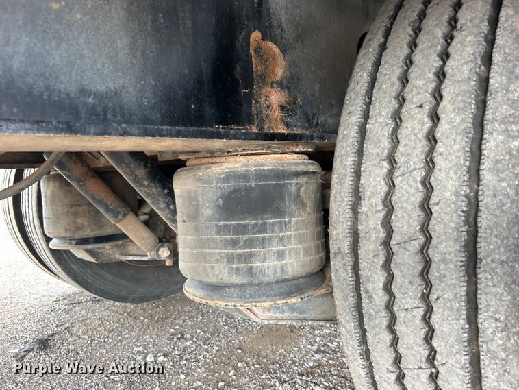 image for item EG0965 1990 Transtech Ltd Deck K17 drop deck trailer