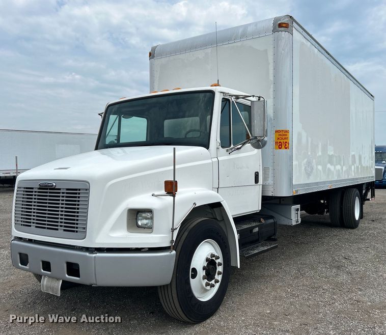 image for item EG0975 2002 Freightliner  FL70 box truck