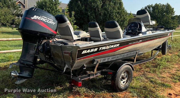 image for item EH4003 2003 Bass Tracker Pro Crappie 175 boat