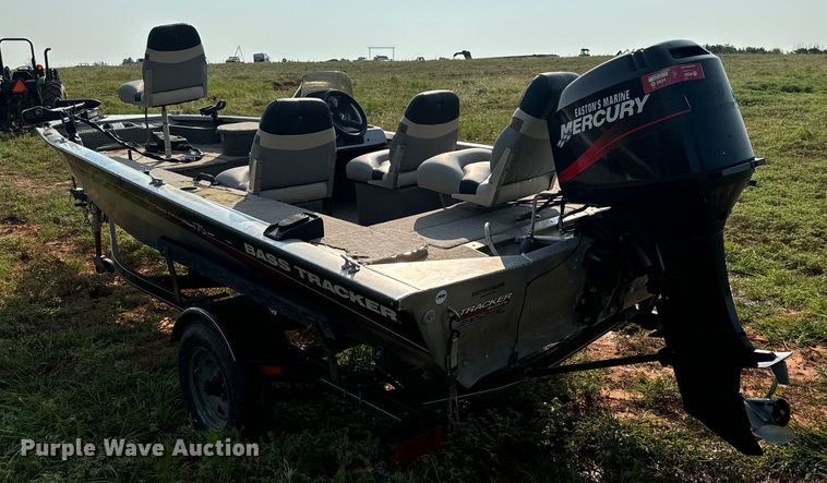 image for item EH4003 2003 Bass Tracker Pro Crappie 175 boat