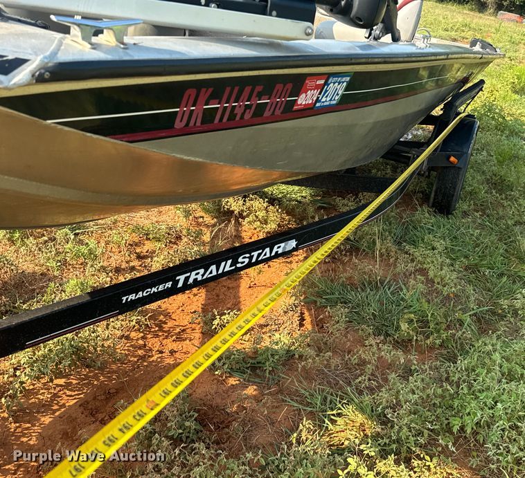 image for item EH4003 2003 Bass Tracker Pro Crappie 175 boat