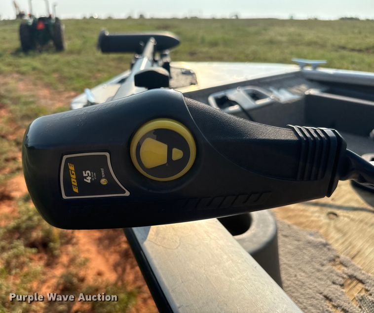 image for item EH4003 2003 Bass Tracker Pro Crappie 175 boat