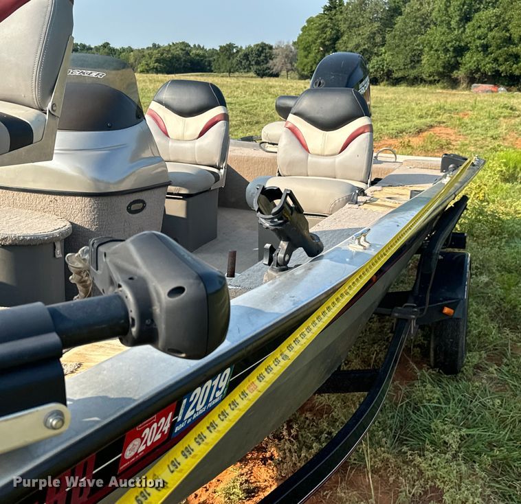 image for item EH4003 2003 Bass Tracker Pro Crappie 175 boat