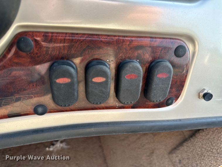 image for item EH4003 2003 Bass Tracker Pro Crappie 175 boat