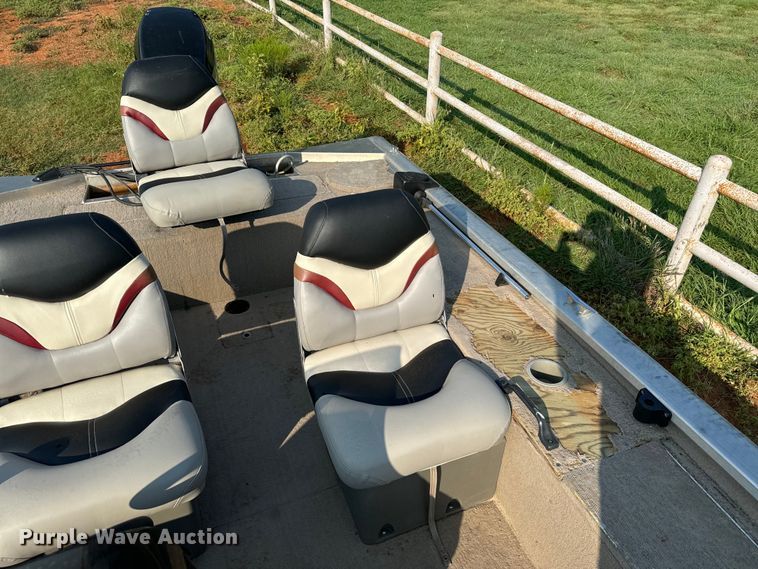 image for item EH4003 2003 Bass Tracker Pro Crappie 175 boat