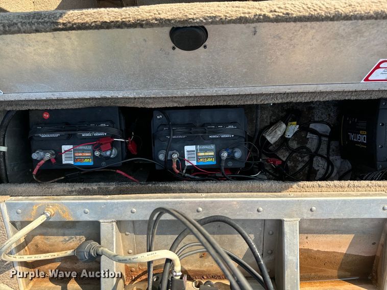 image for item EH4003 2003 Bass Tracker Pro Crappie 175 boat