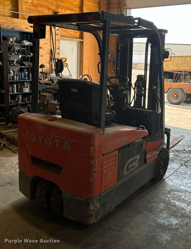 image for item EH4422 2006 Toyota 7FBEU20 forklift