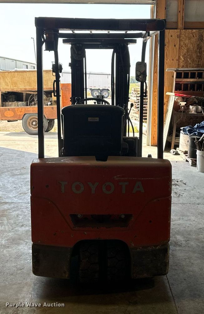 image for item EH4422 2006 Toyota 7FBEU20 forklift