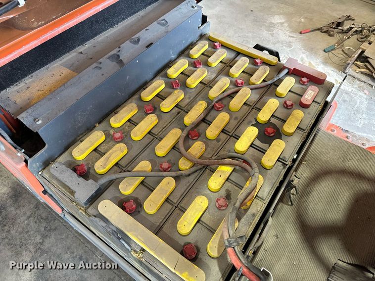 image for item EH4422 2006 Toyota 7FBEU20 forklift