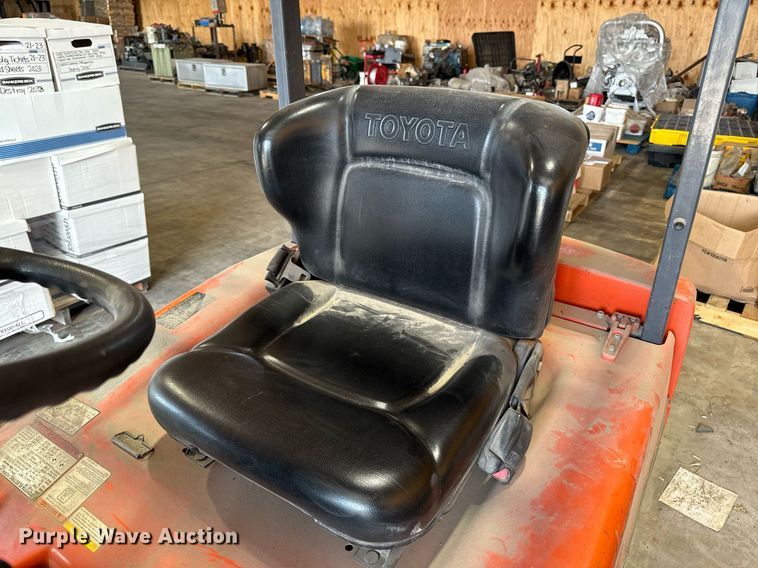 image for item EH4422 2006 Toyota 7FBEU20 forklift