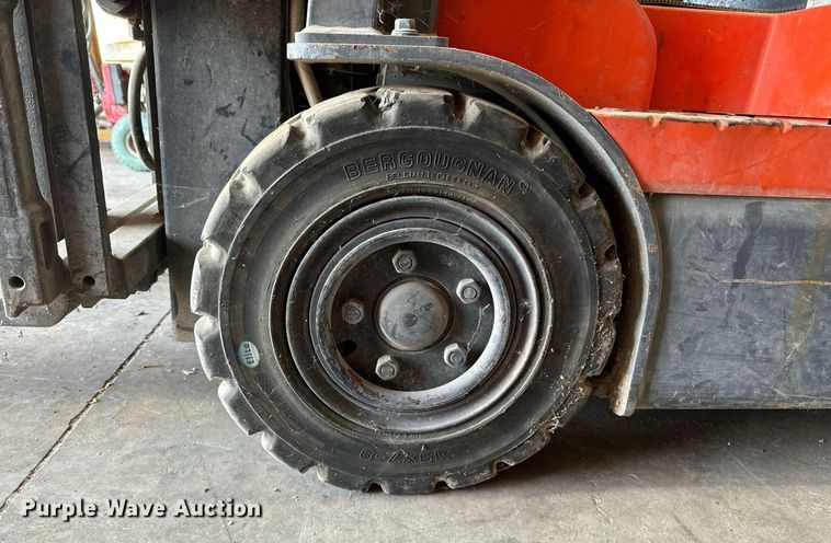 image for item EH4422 2006 Toyota 7FBEU20 forklift