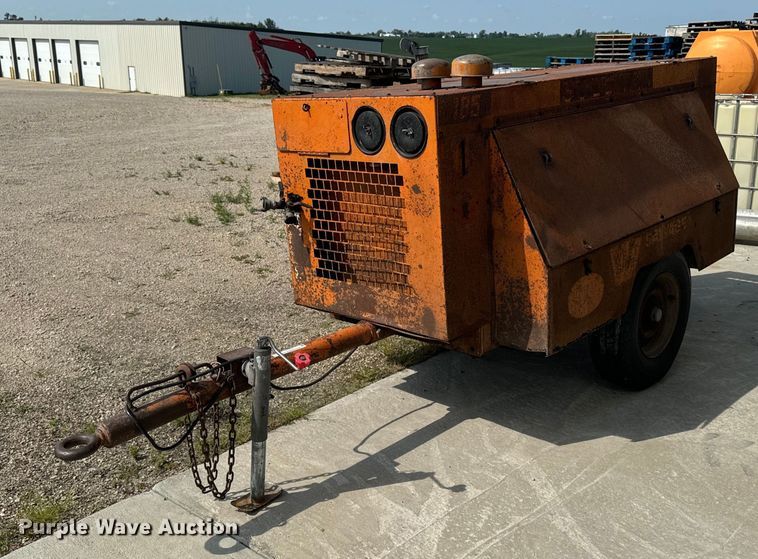 image for item EH4423 Sullivan Machinery Company D1850 air compressor