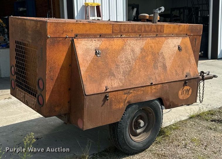 image for item EH4423 Sullivan Machinery Company D1850 air compressor