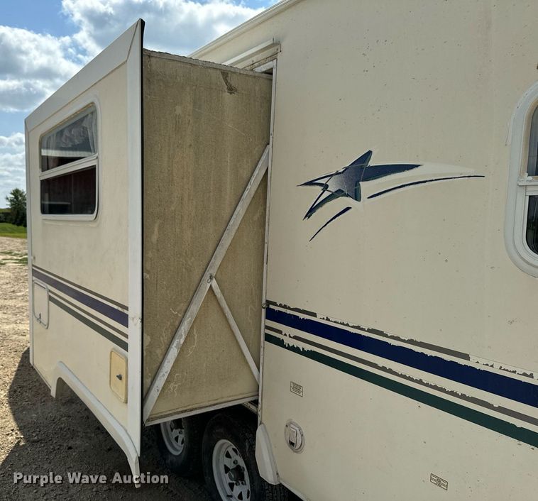 image for item EH4426 2001 Starcraft Starlite 25BHS camper