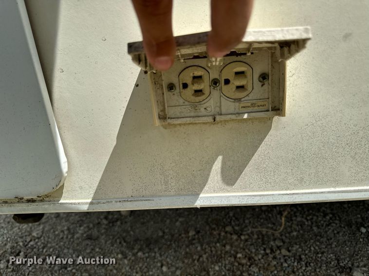 image for item EH4426 2001 Starcraft Starlite 25BHS camper