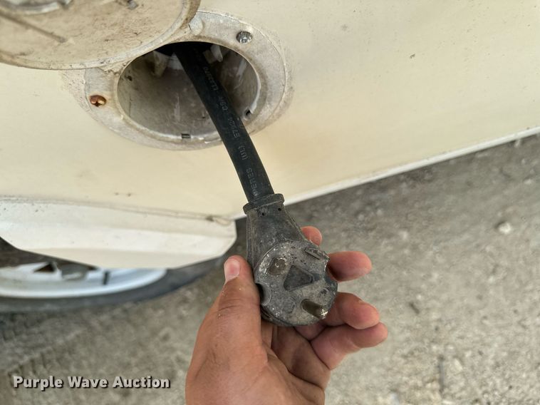 image for item EH4426 2001 Starcraft Starlite 25BHS camper