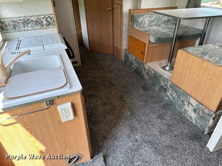 image for item EH4426 2001 Starcraft Starlite 25BHS camper